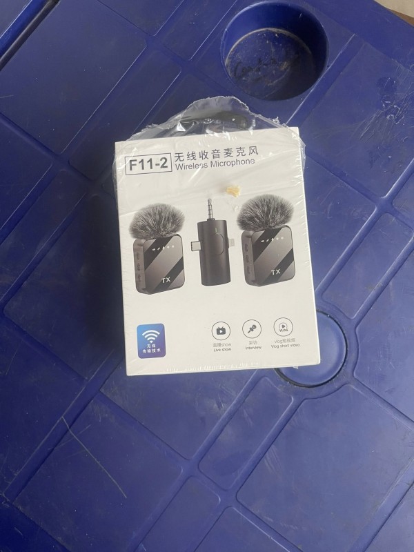 F11-2 Dual Noise Cancelling Wireless Microphone With 3 In 1 Receiver