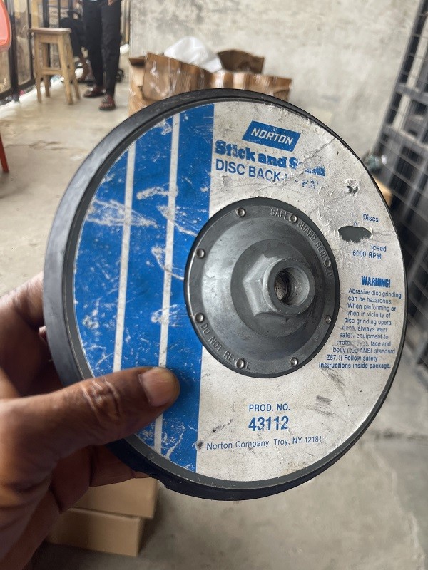 Norton Tapered Edge Stick-On 8" Back-Up Pad