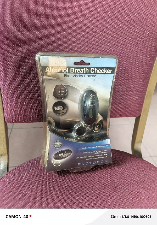 ALCOHOL BREATH CHECKER (BLOOD ALCOHOL DETECTOR)