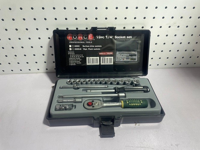 FORCE 2203-9 1/4” DR 4–14MM METRIC SOCKET SET – 19PCS